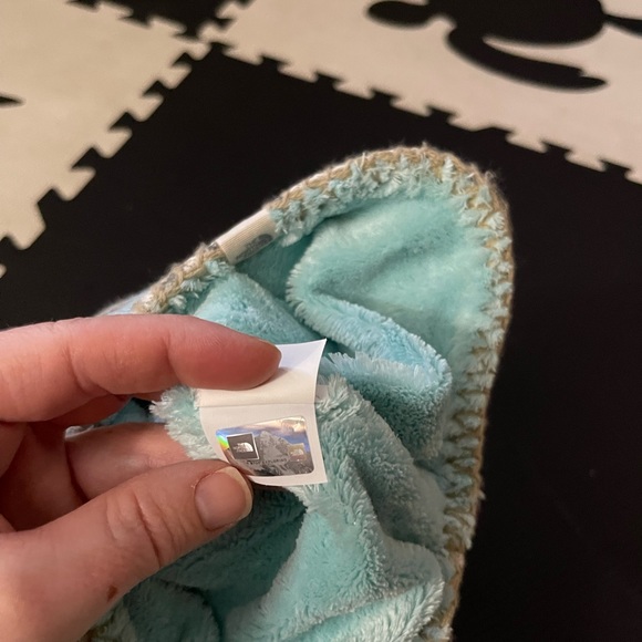 North face baby fair isle ear flap hat - Picture 3 of 3